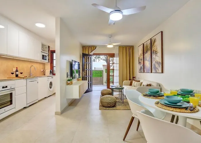 Sahara Luxury בית נופש *