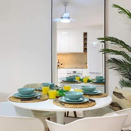 Ferienhaus Elegant Coastal Retreat With Private Terrace & Pool Access *