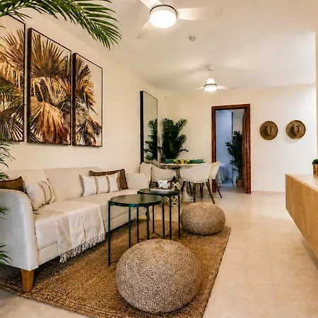 Elegant Coastal Retreat With Private Terrace & Pool Access
