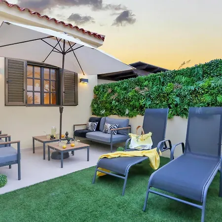 Elegant Coastal Retreat With Private Terrace & Pool Access * Caleta De Fuste